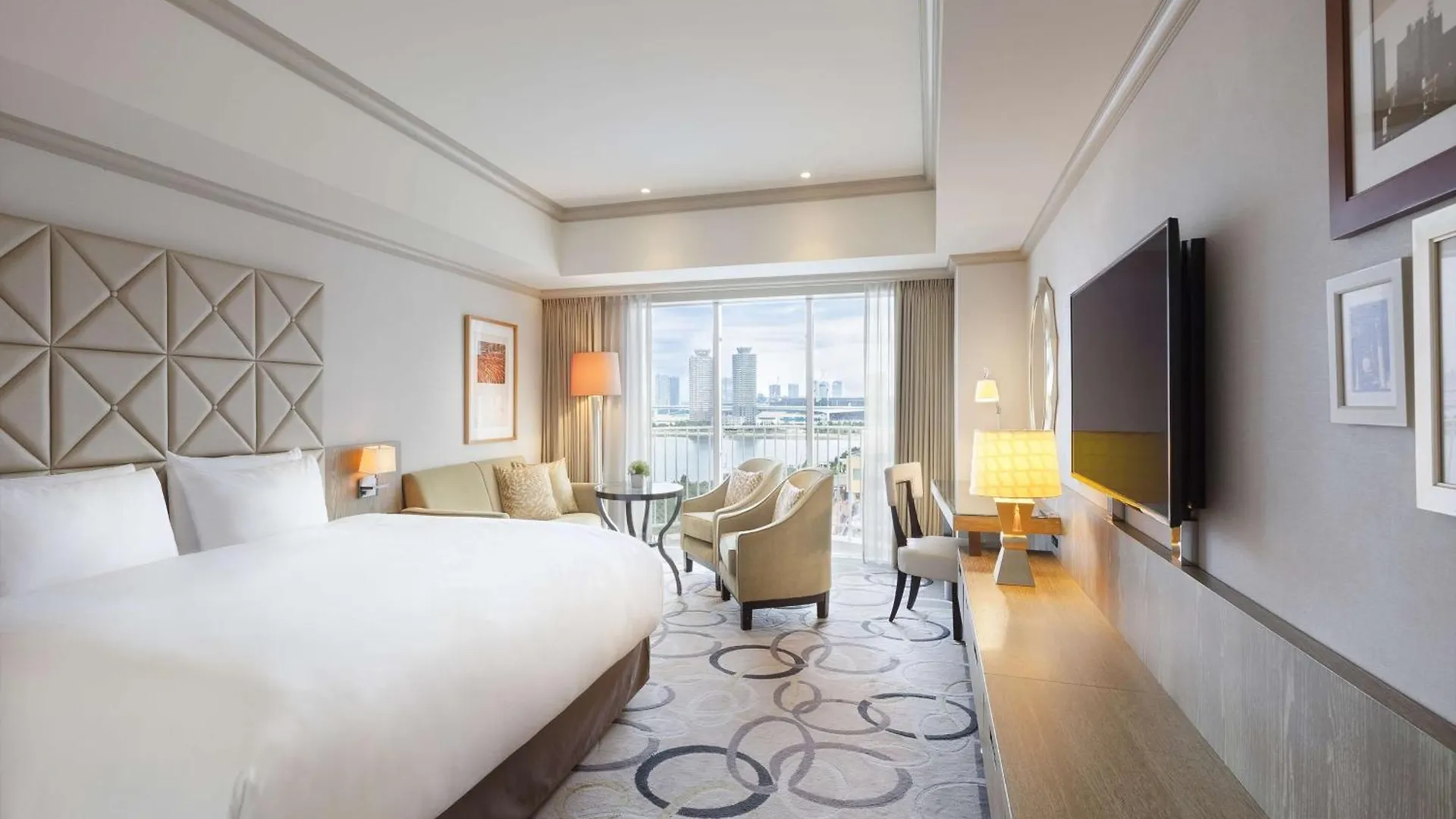 Hilton Tokyo Odaiba Hotel