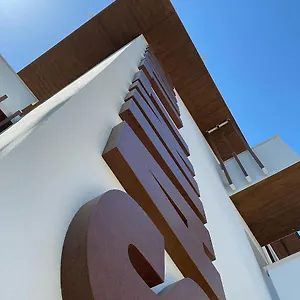 hotel-saint-tropez.emilia-romagnahotels.net/