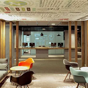 *** Hotel Ibis Paris Porte D'orleans Francia