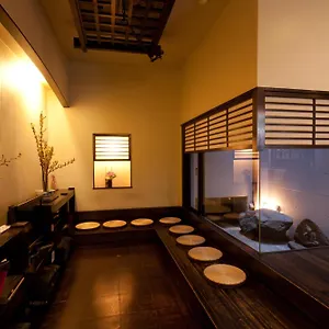 Ryokan (tradycyjny japoński pensjonat lub zajazd) Kimi, Tokio
