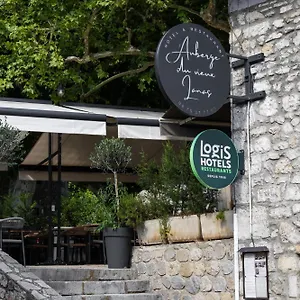 https://auberge-du-vieux-lanas.hotels-rhonealpes.com