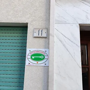 affitacamera-matrimoniale-patriciu.hotelitalianriviera.com/