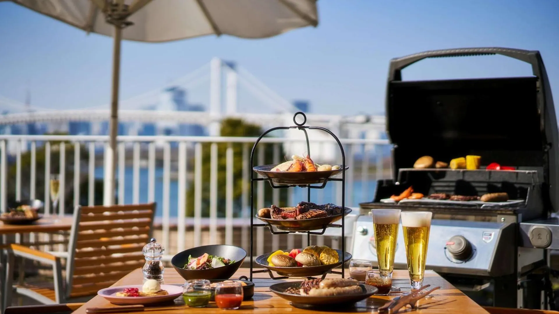 Hilton Tokyo Odaiba 5*,  Japão