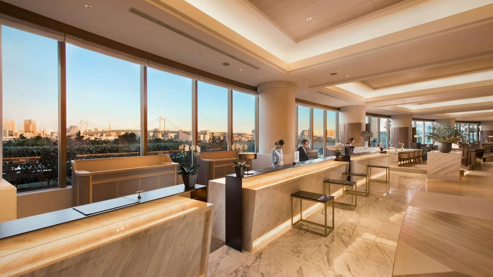 Hilton Tokyo Odaiba 5*,  Japão